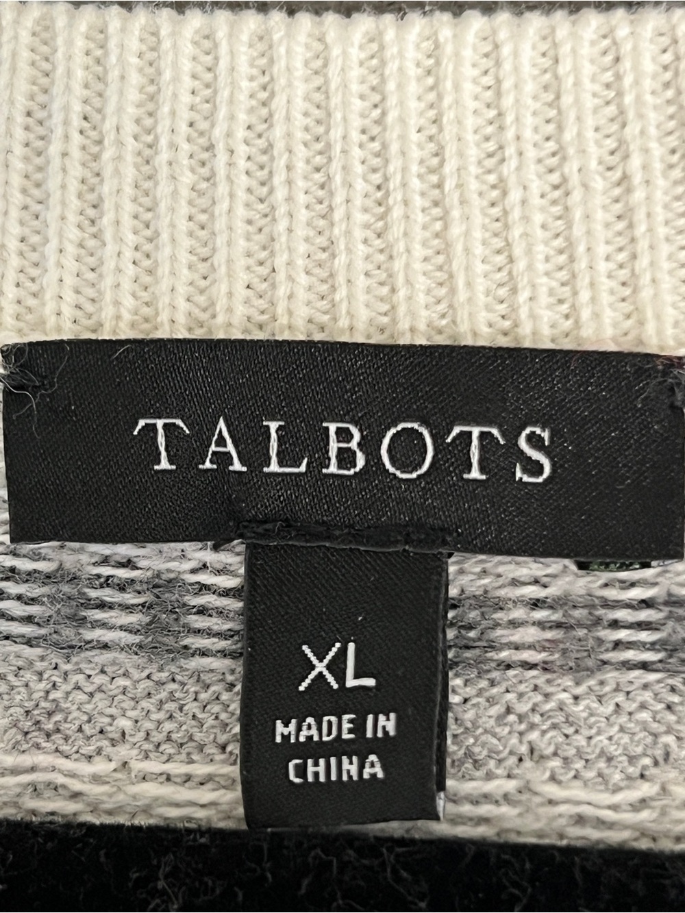 Talbots Reindeer Fair Isle Pullover Sweater Ivory Red Gray Lightweight Size XL - Picture 7 of 11